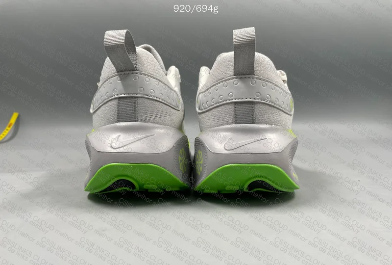 Nike Invincible Run 4 5