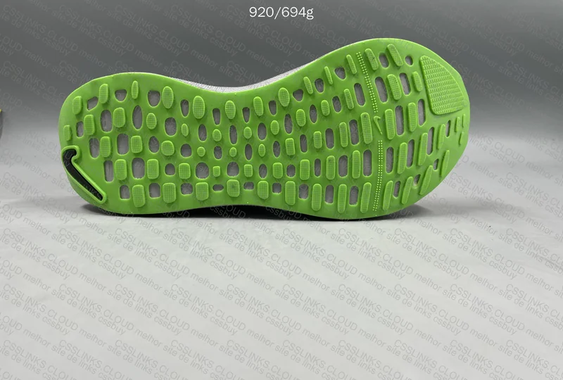 Nike Invincible Run 4 8