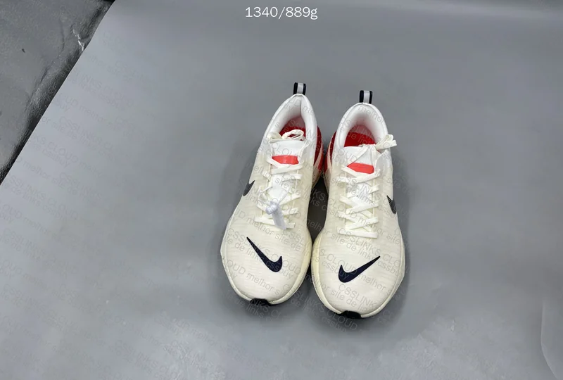Nike Invincible Run3