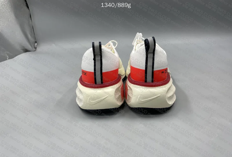 Nike Invincible Run3 2