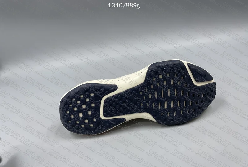 Nike Invincible Run3 6
