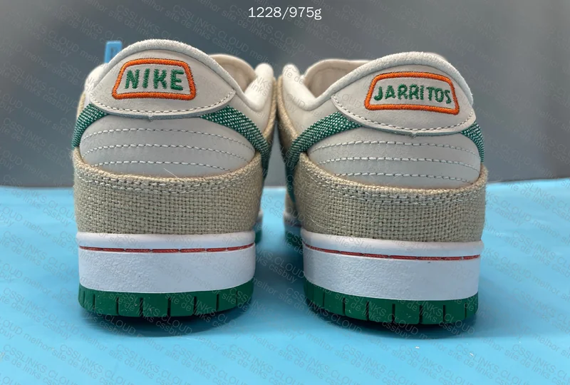 Nike Jarritos 4