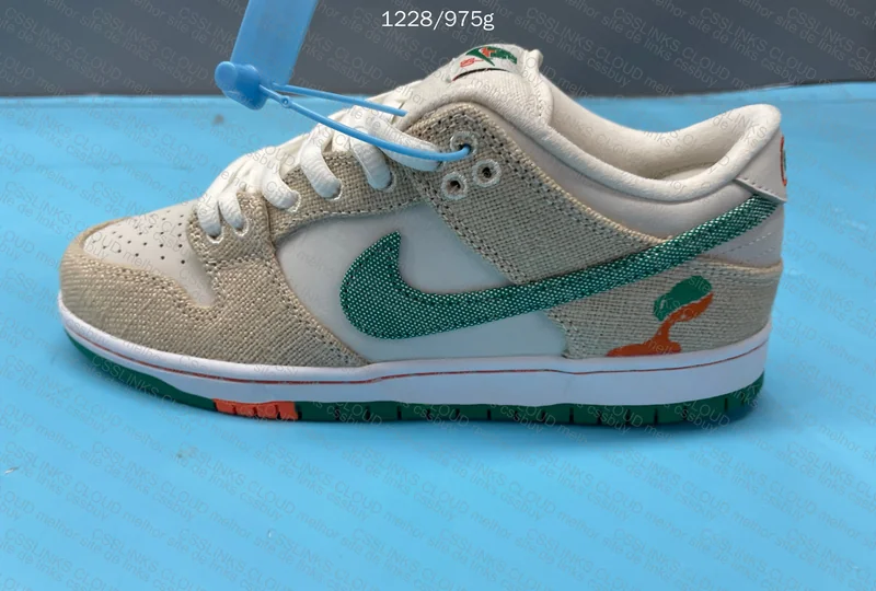 Nike Jarritos 8