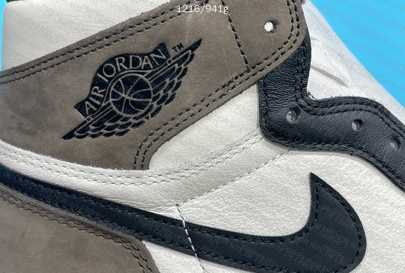 NIKE JORDAN 1 HIGH MOCHA 3