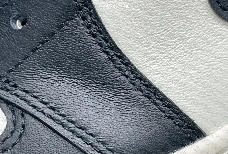 NIKE JORDAN 1 HIGH MOCHA 4