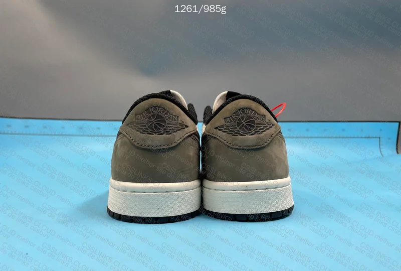 Nike Jordan 1 Retro Low OG 2