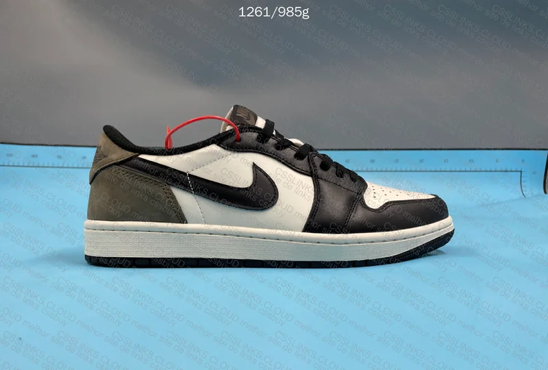 Nike Jordan 1 Retro Low OG 3