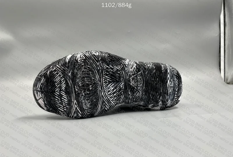 Nike Kyrie 5 - Oreo 8
