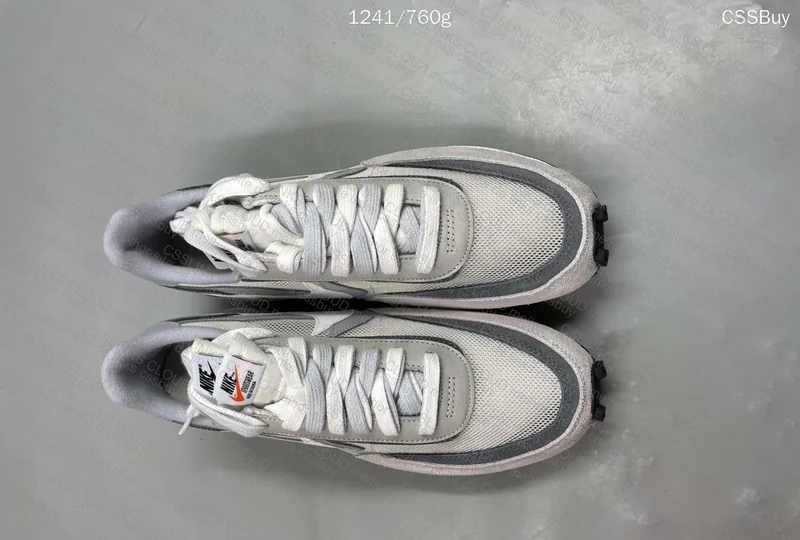 Nike LD Waffle x Sacai Summit white