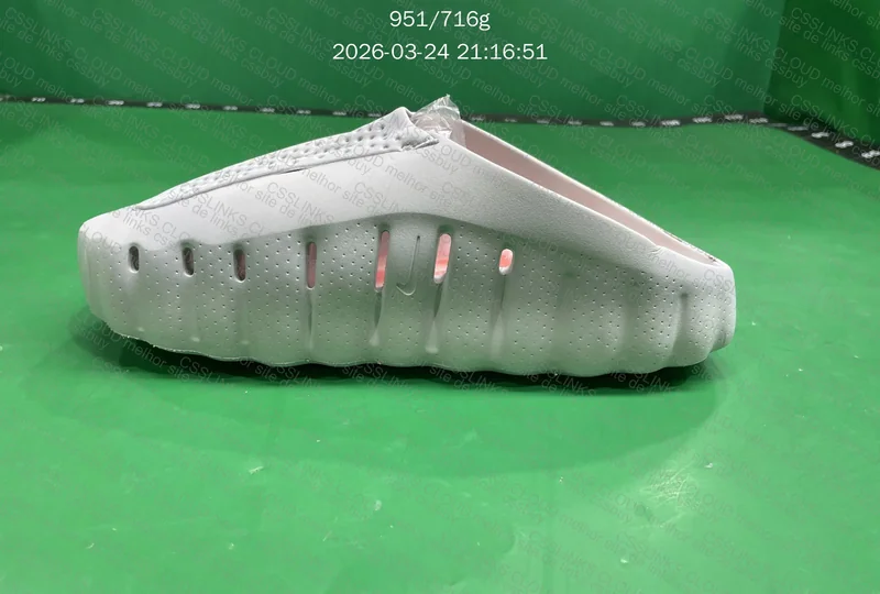 Nike MIND 001 3