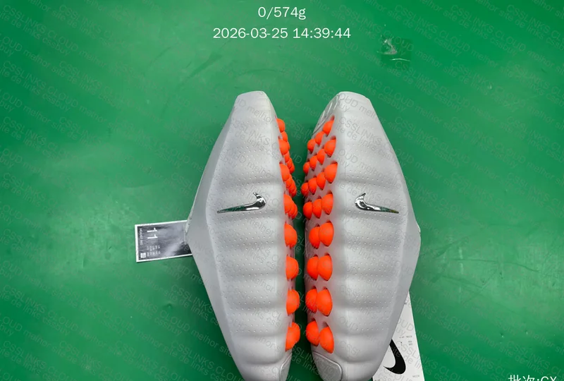 Nike mind 001