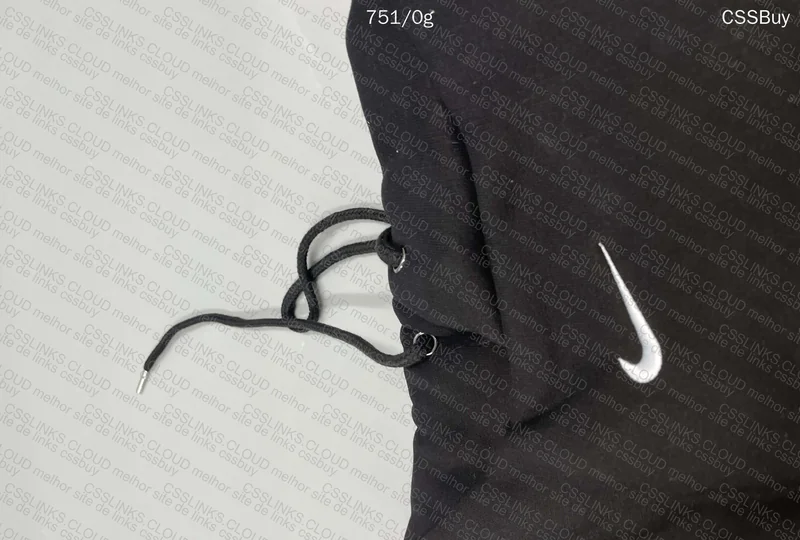 nike mini swoosh