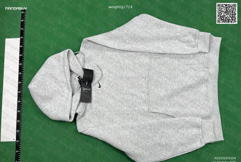 Nike mini swoosh hoodie 2