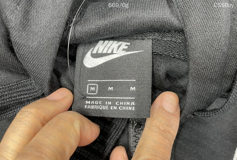 Nike Sweatshirt 4