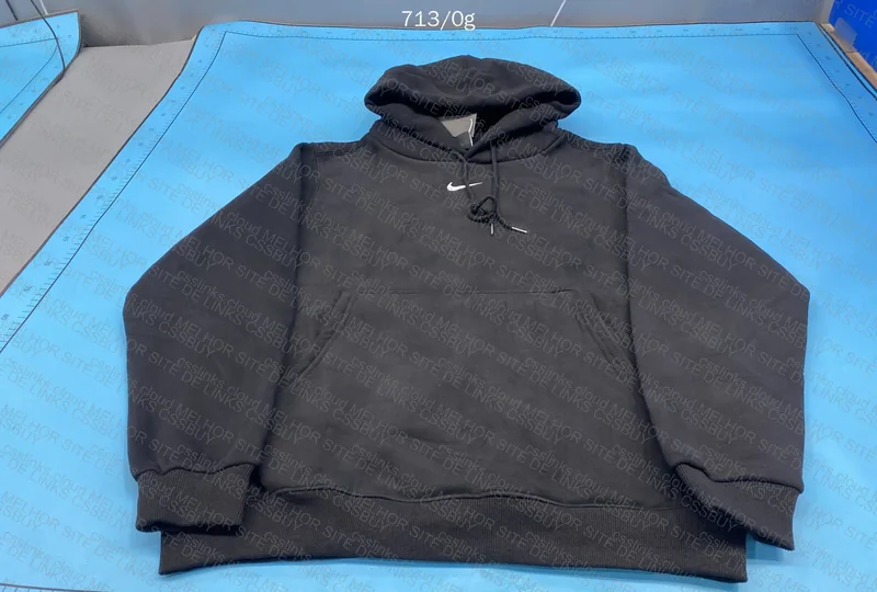 Nike Sweatshirt Mini Swoosh 2