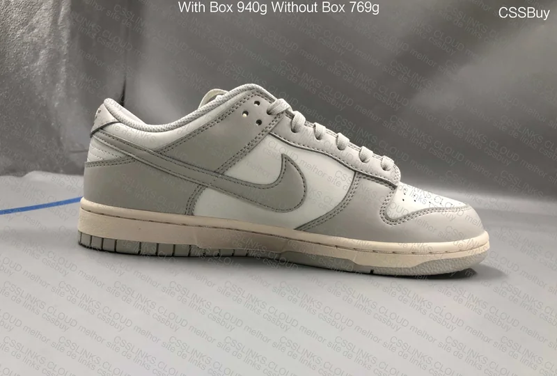 Nike Dunk Light Bone 2