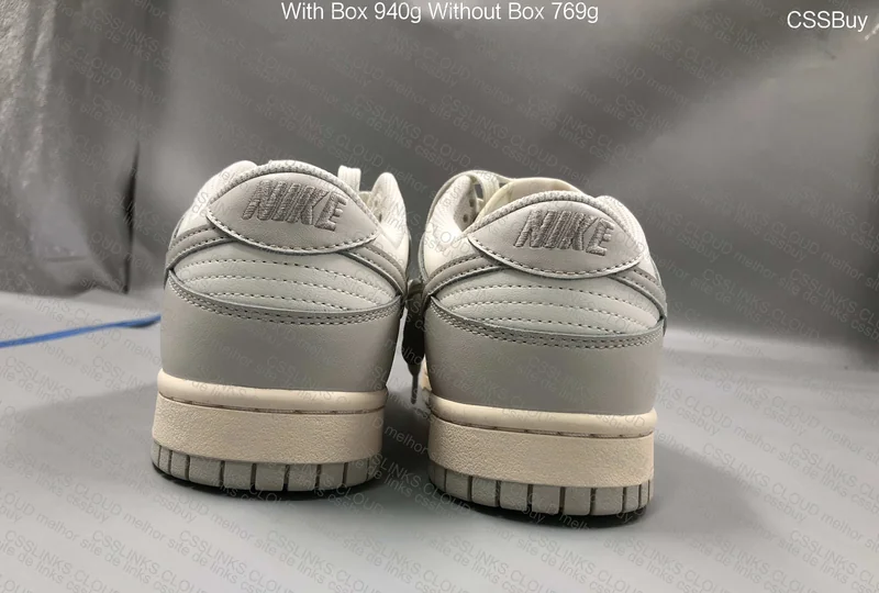 Nike Dunk Light Bone 4