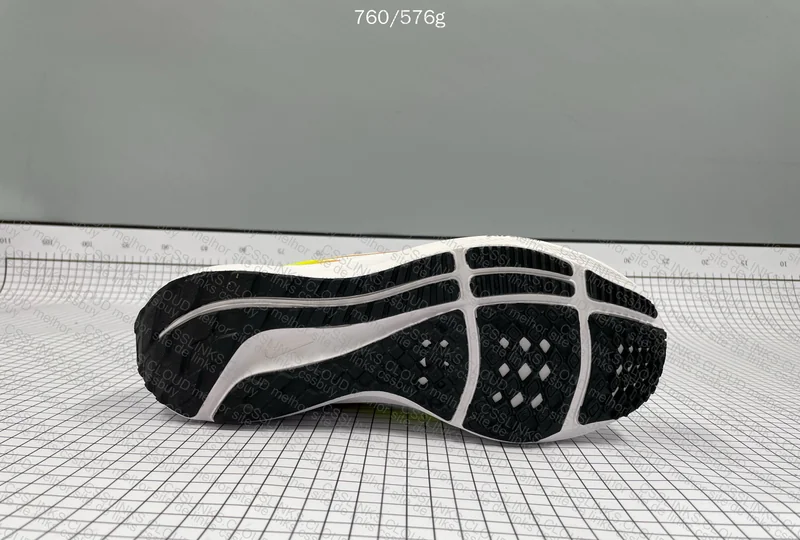 Nike Pegasus 40 4