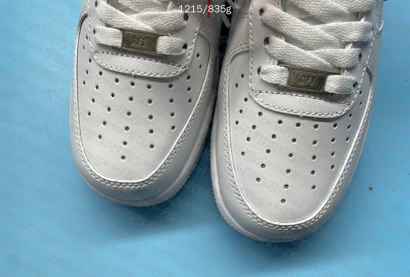 Nike poggers 7