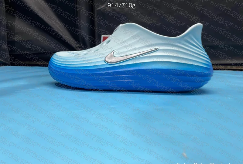 Nike ReactX Rejuve8 4