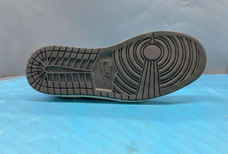 nike reverse mocha travis scott 5