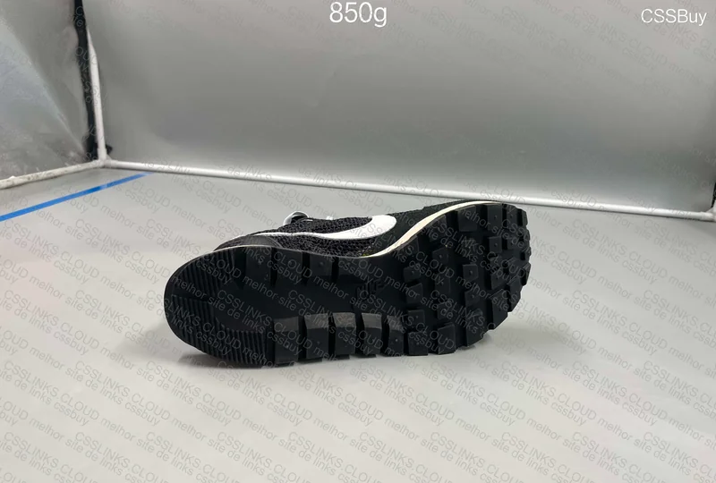 Nike Sacai VaporWaffle 8