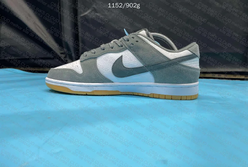 Nike SB Dunk 4