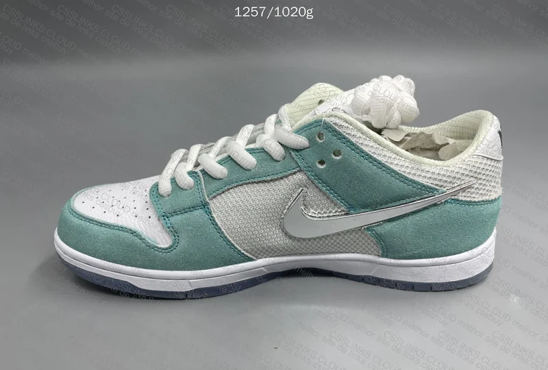 Nike SB Dunk April 4