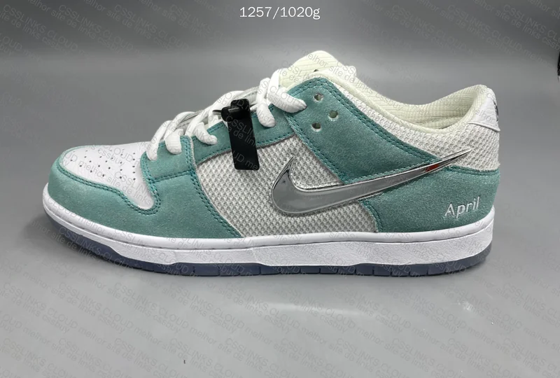 Nike SB Dunk April 8