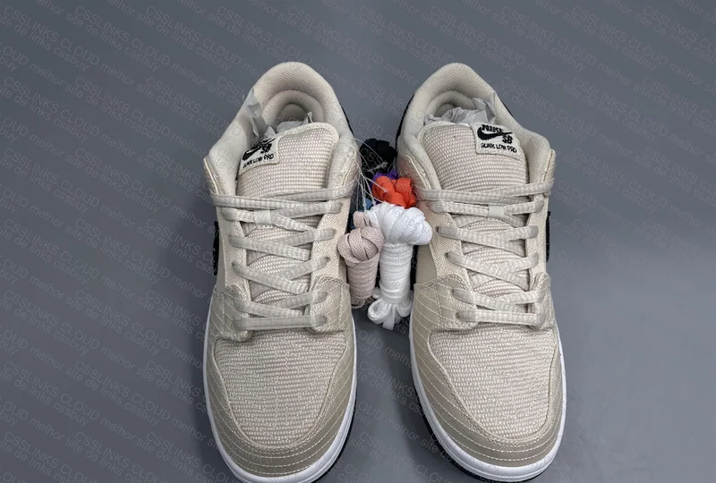 Nike SB Dunk Low - Albino & Black (SALE GT - JMDY)