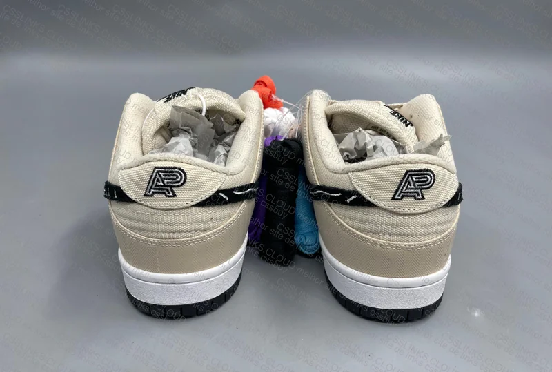 Nike SB Dunk Low - Albino & Black (SALE GT - JMDY) 2