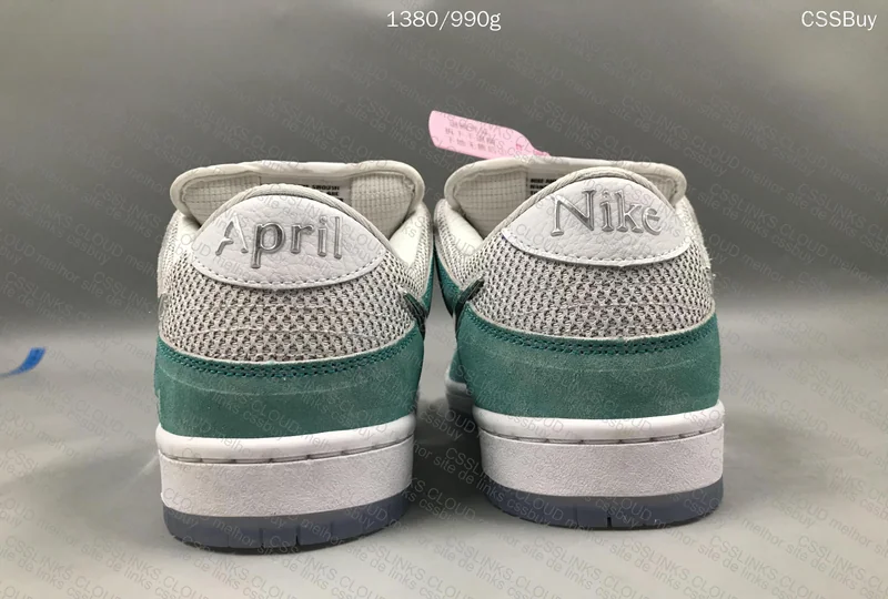 Nike SB Dunk Low April 3