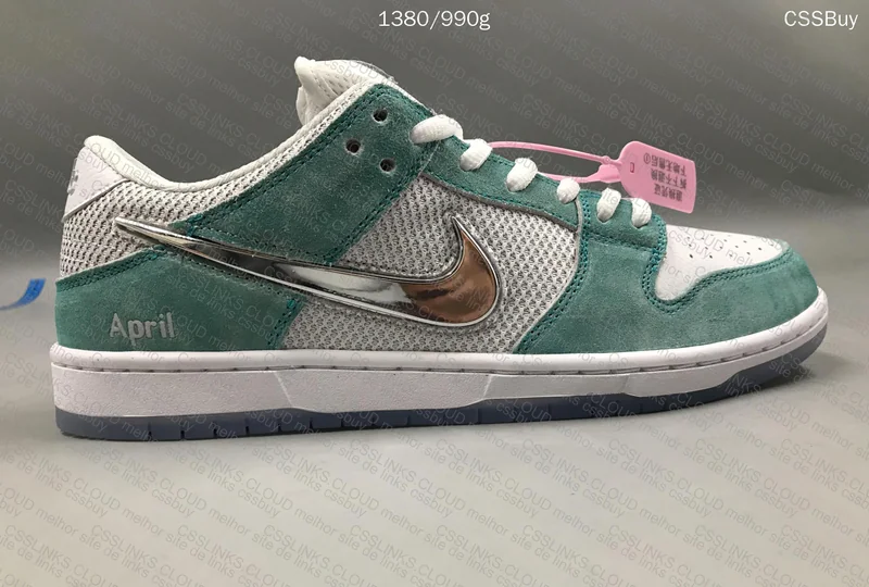 Nike SB Dunk Low April 8