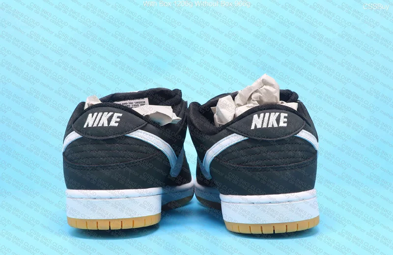 Nike SB Dunk Low - Black Gum 3