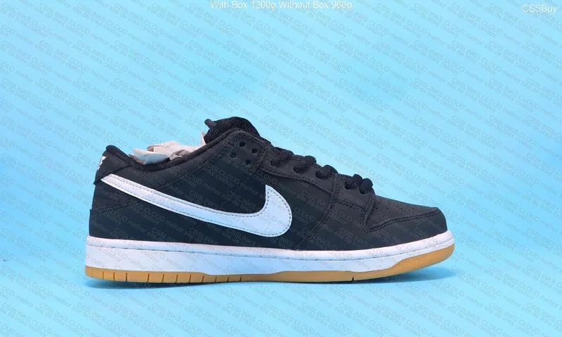 Nike SB Dunk Low - Black Gum 4