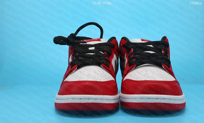 NIKE SB DUNK LOW CHICAGO 2