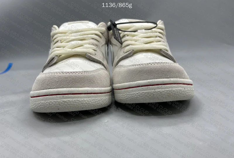 Nike SB Dunk Low City of Love Light Bone 2