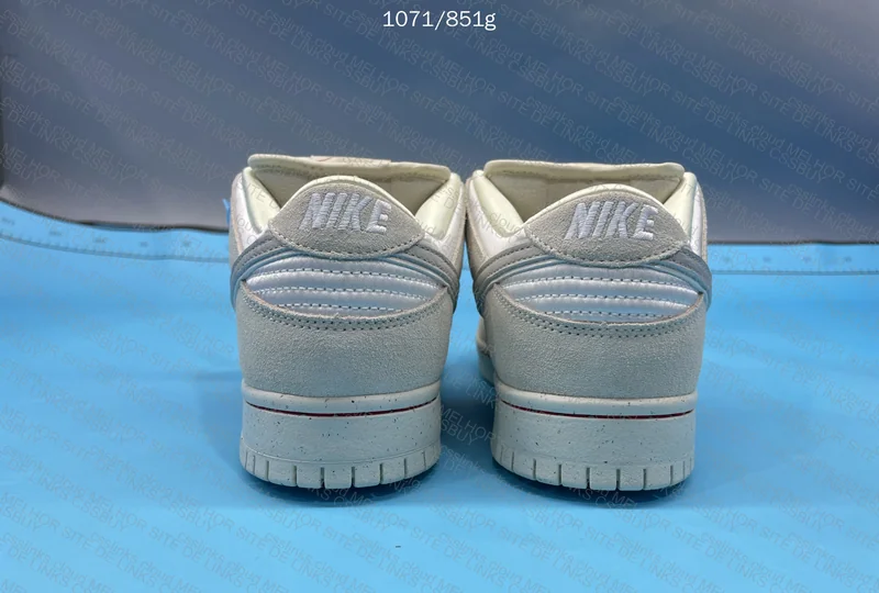 Nike SB Dunk Low City of Love Light Bone 3