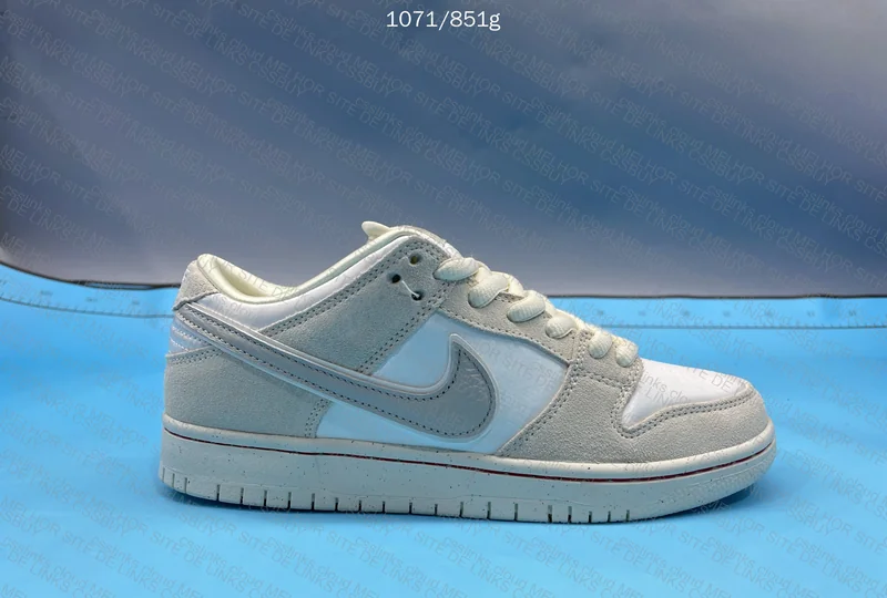 Nike SB Dunk Low City of Love Light Bone 4