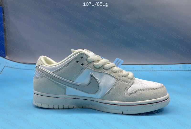 Nike SB Dunk Low City of Love Light Bone 8