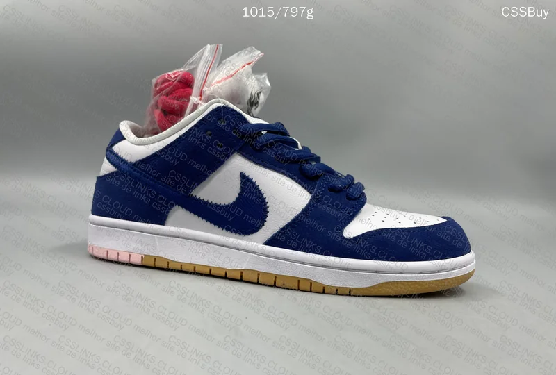 Nike SB Dunk Low LA Dodgers 4