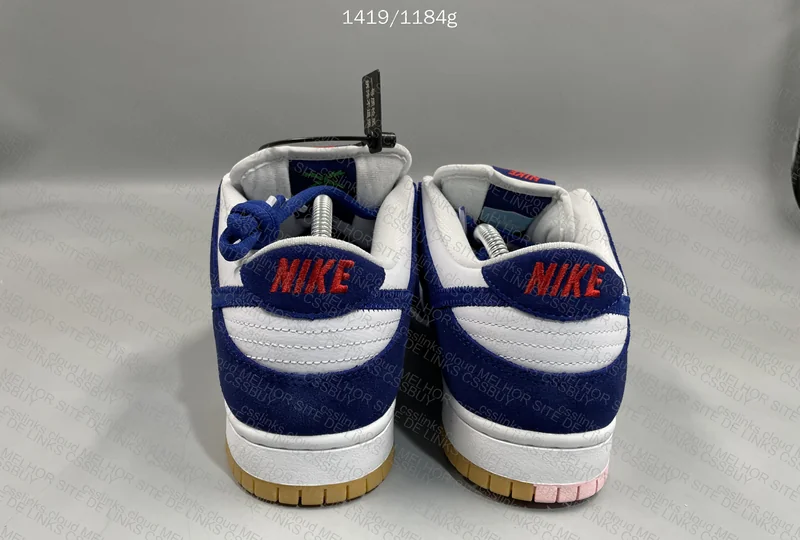 Nike SB Dunk Low Los Angeles Dodgers 3