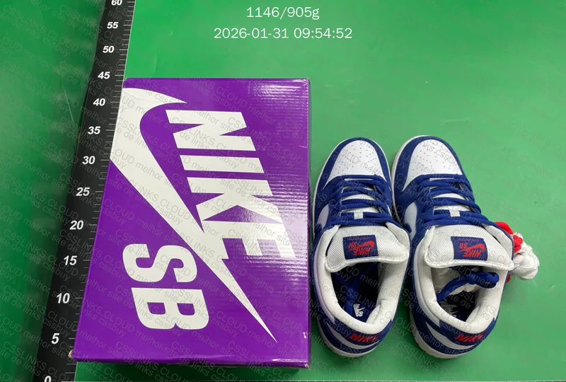 Nike SB Dunk Low Los Angeles Dodgers (DO9395-400) 7