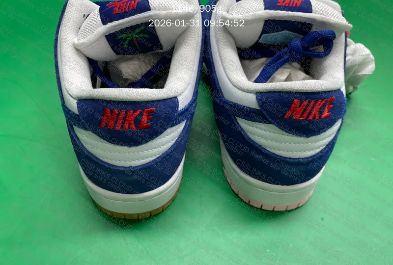 Nike SB Dunk Low Los Angeles Dodgers (DO9395-400) 8