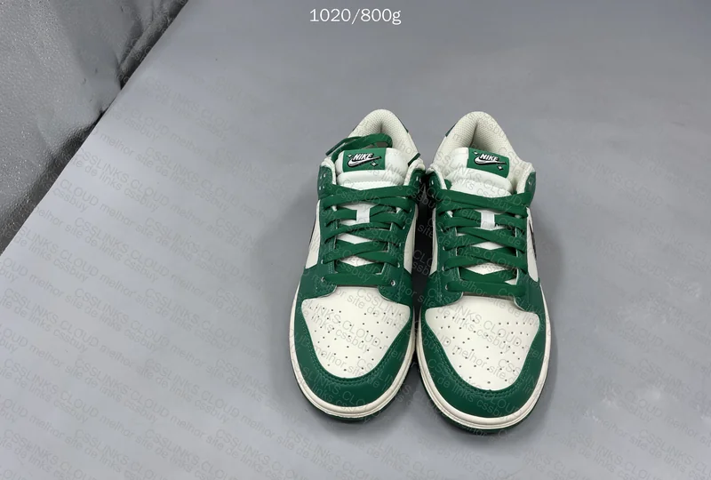 Nike SB Dunk Low “Lottery”