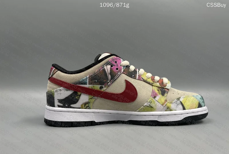 Nike SB Dunk Low 'Paris' 4