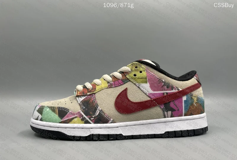 Nike SB Dunk Low 'Paris' 5