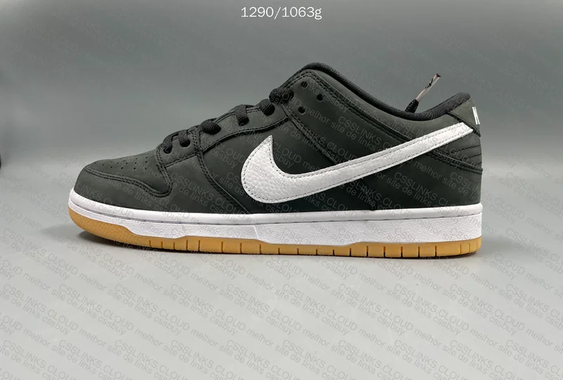 Nike SB Dunk Low Pro