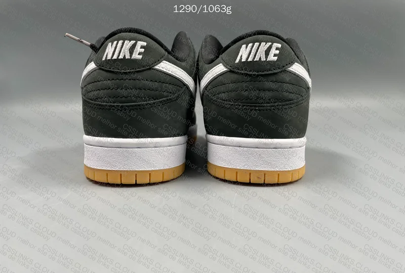 Nike SB Dunk Low Pro 4