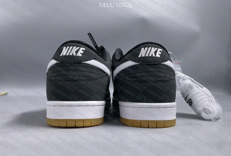 Nike SB Dunk Low Pro 4